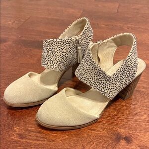 Tom’s Leopard Print Beige Women's Heels